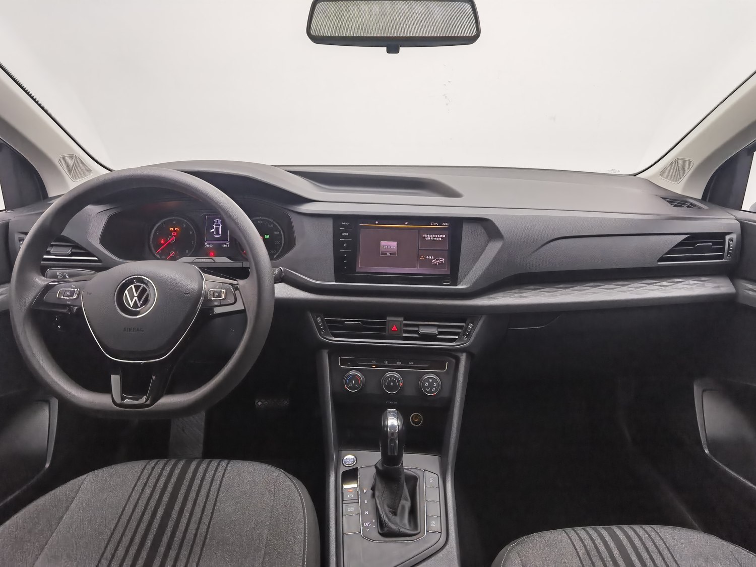 Used Volkswagen Tharu 2021 1.4 AT