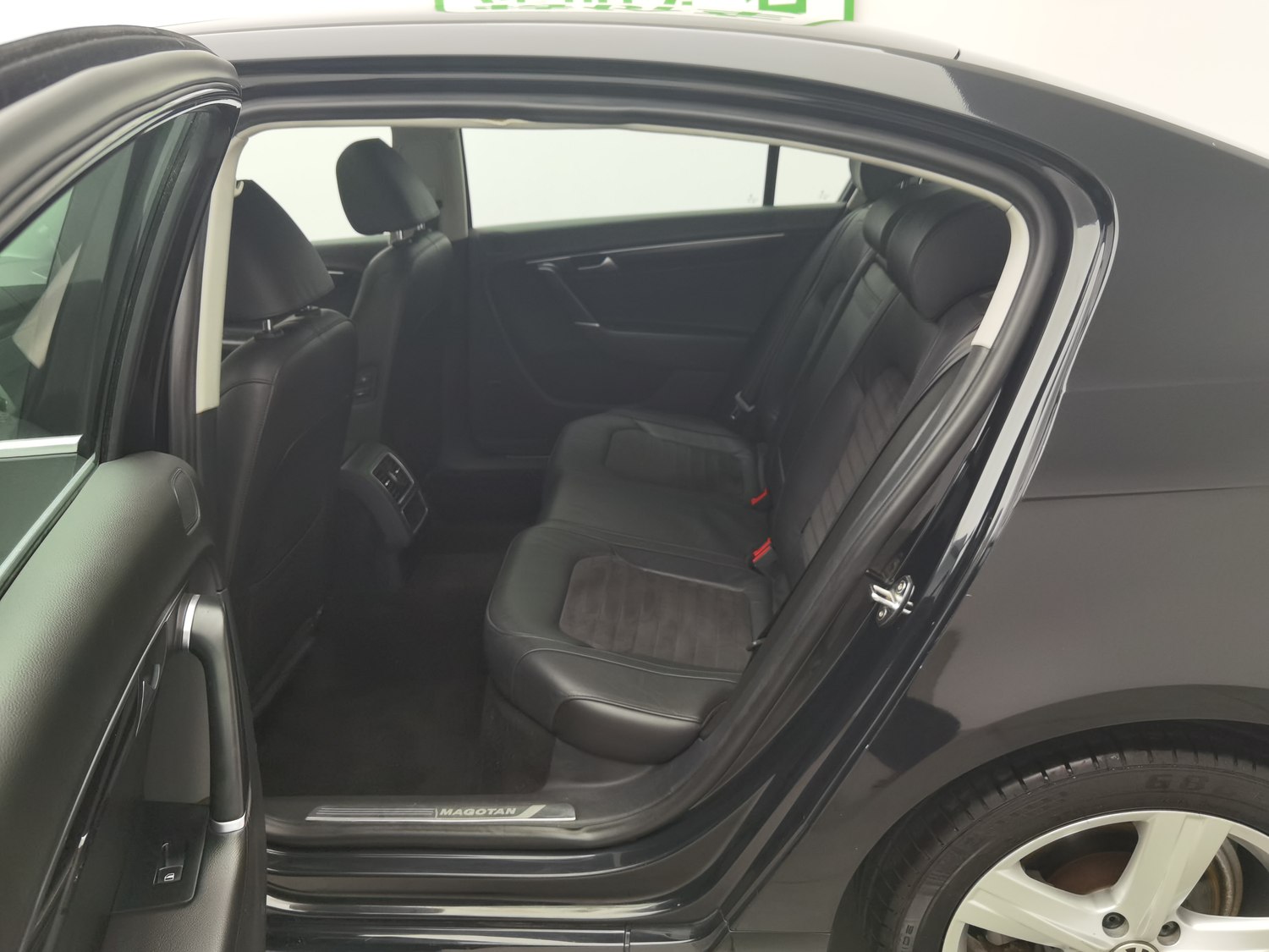 Used Volkswagen Magotan 2016 1.8 AT
