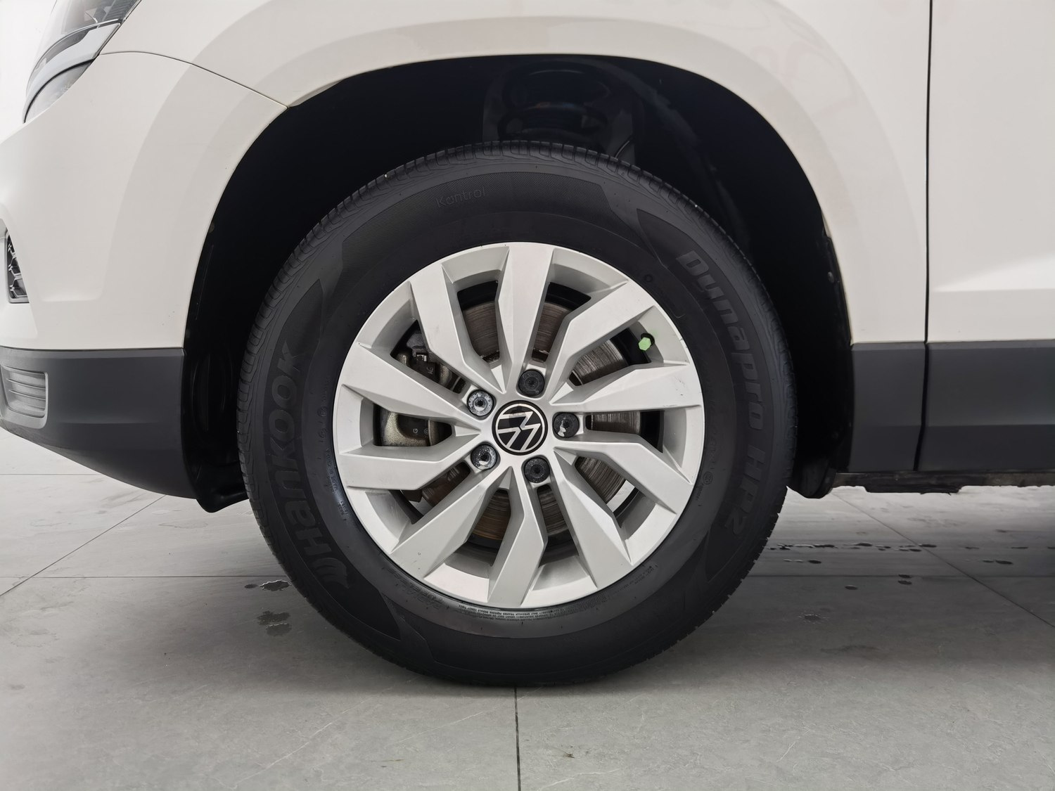 Used Volkswagen Tharu 2021 1.4 AT