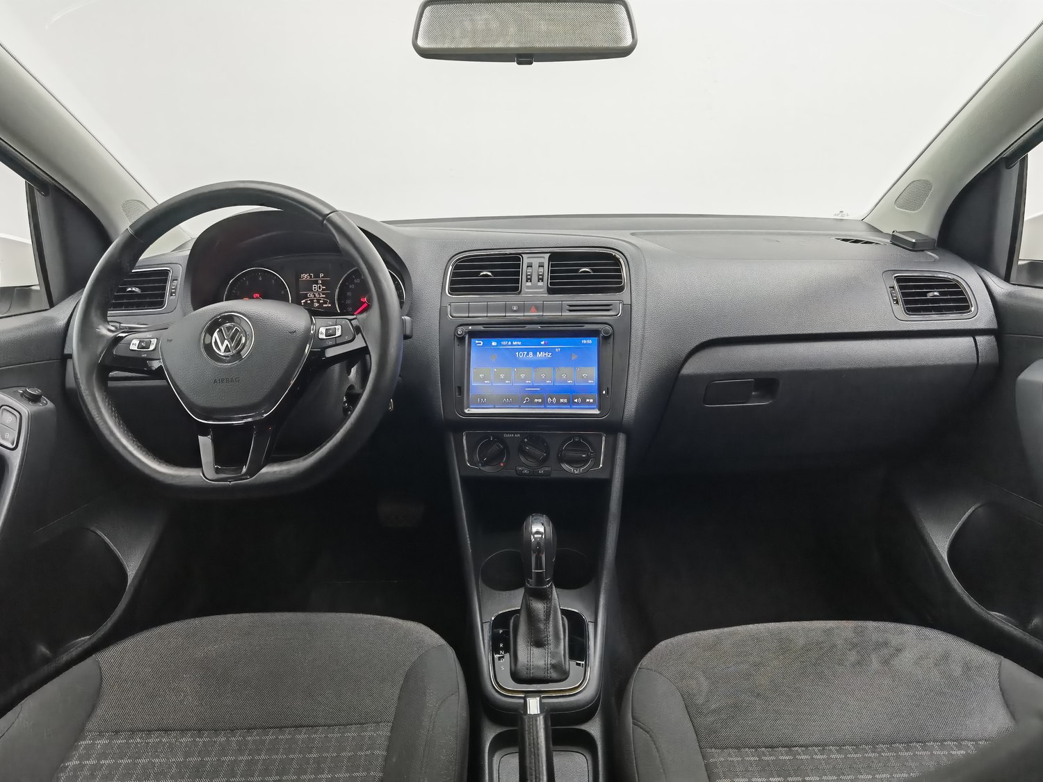 Used Volkswagen Polo 2016 1.6 AT