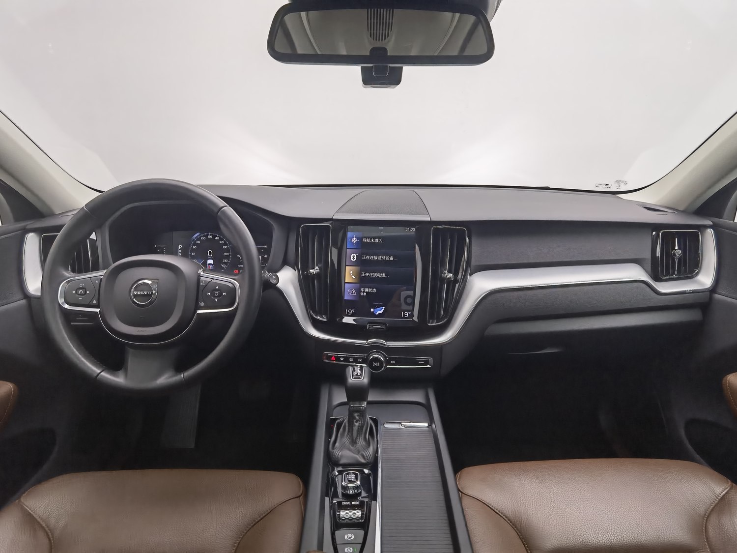 Used Volvo XC60 2019 2.0 AT
