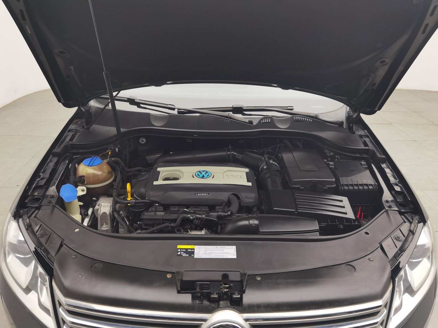 Used Volkswagen Magotan 2016 1.8 AT