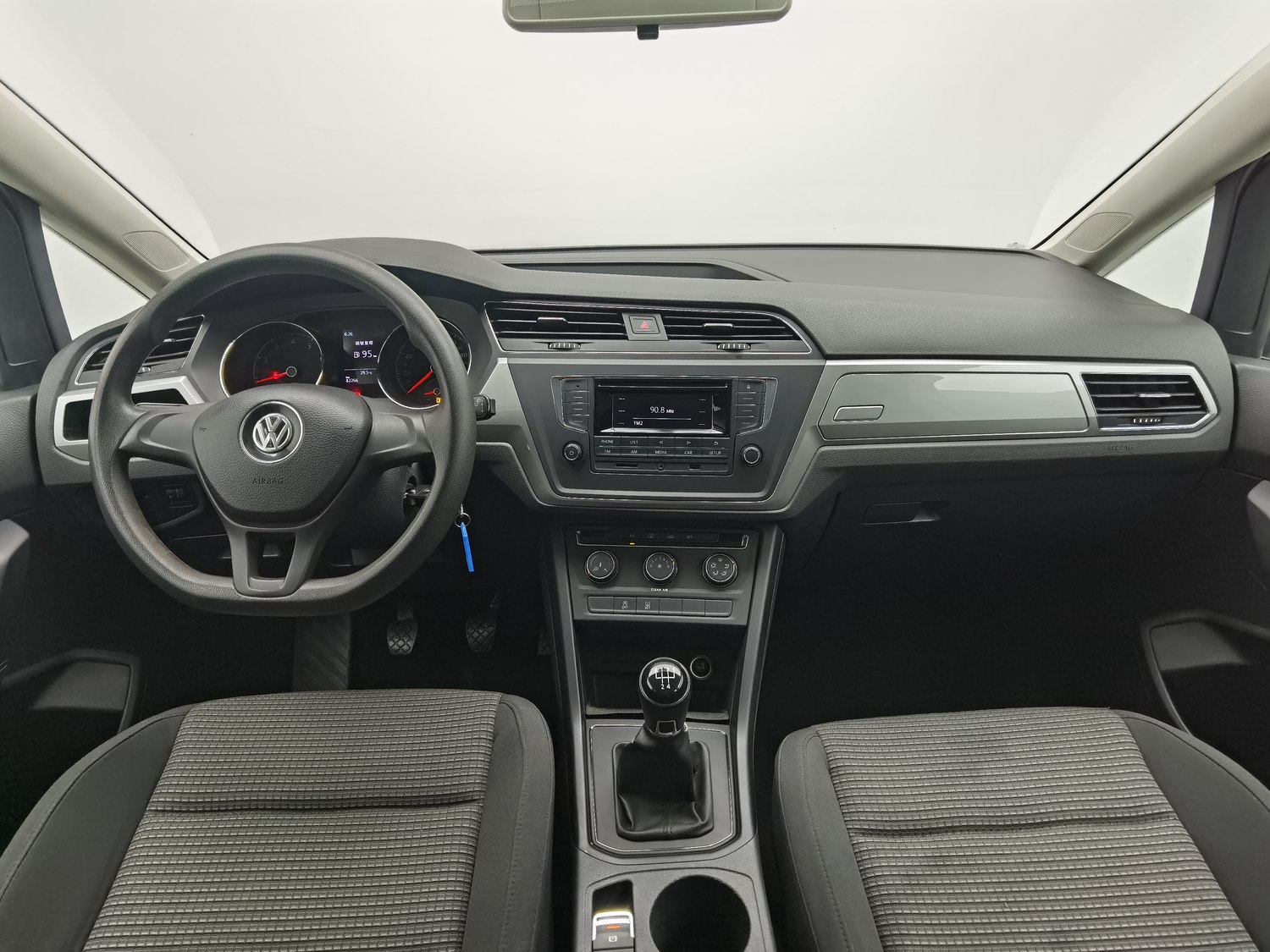 Used Volkswagen Touran 2016 1.4 MT