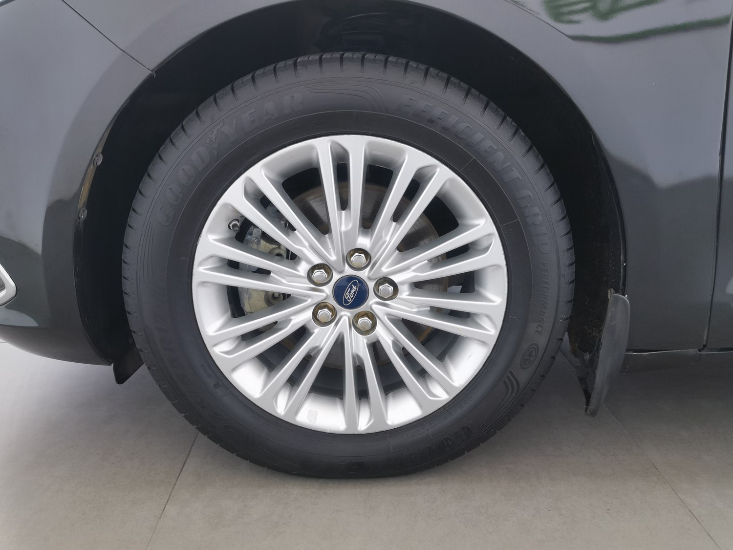 Used Ford Taurus 2015 2.0 AT