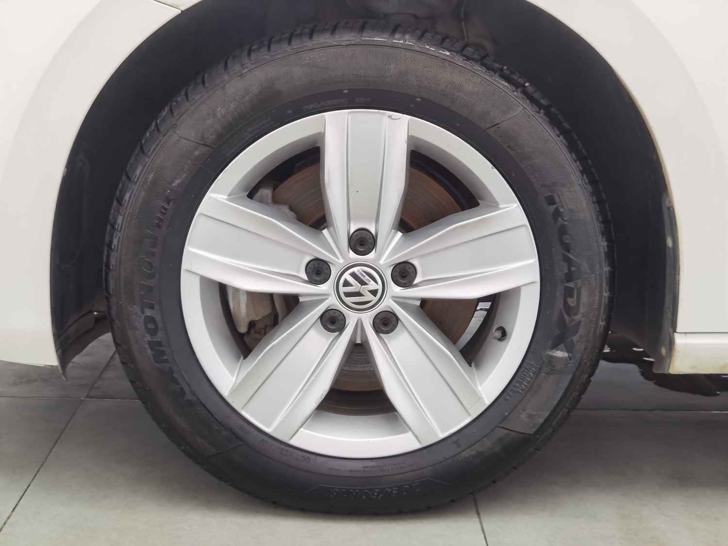 Used Volkswagen Touran 2016 1.4 MT
