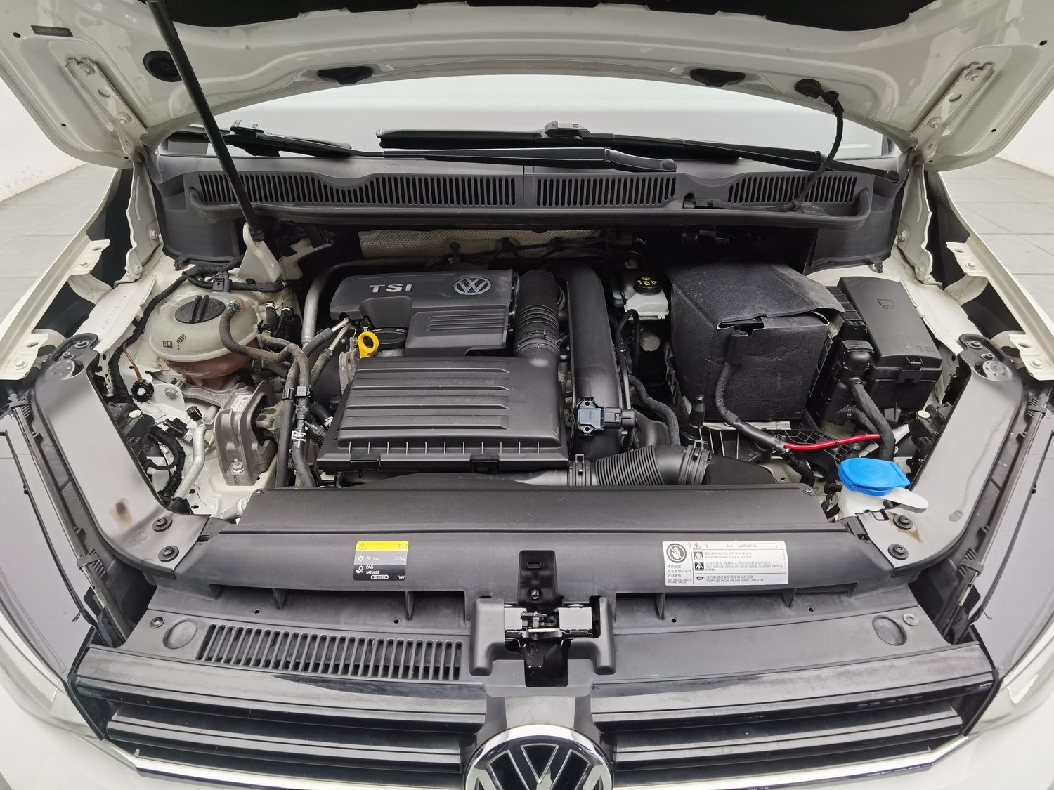 Used Volkswagen Touran 2016 1.4 MT