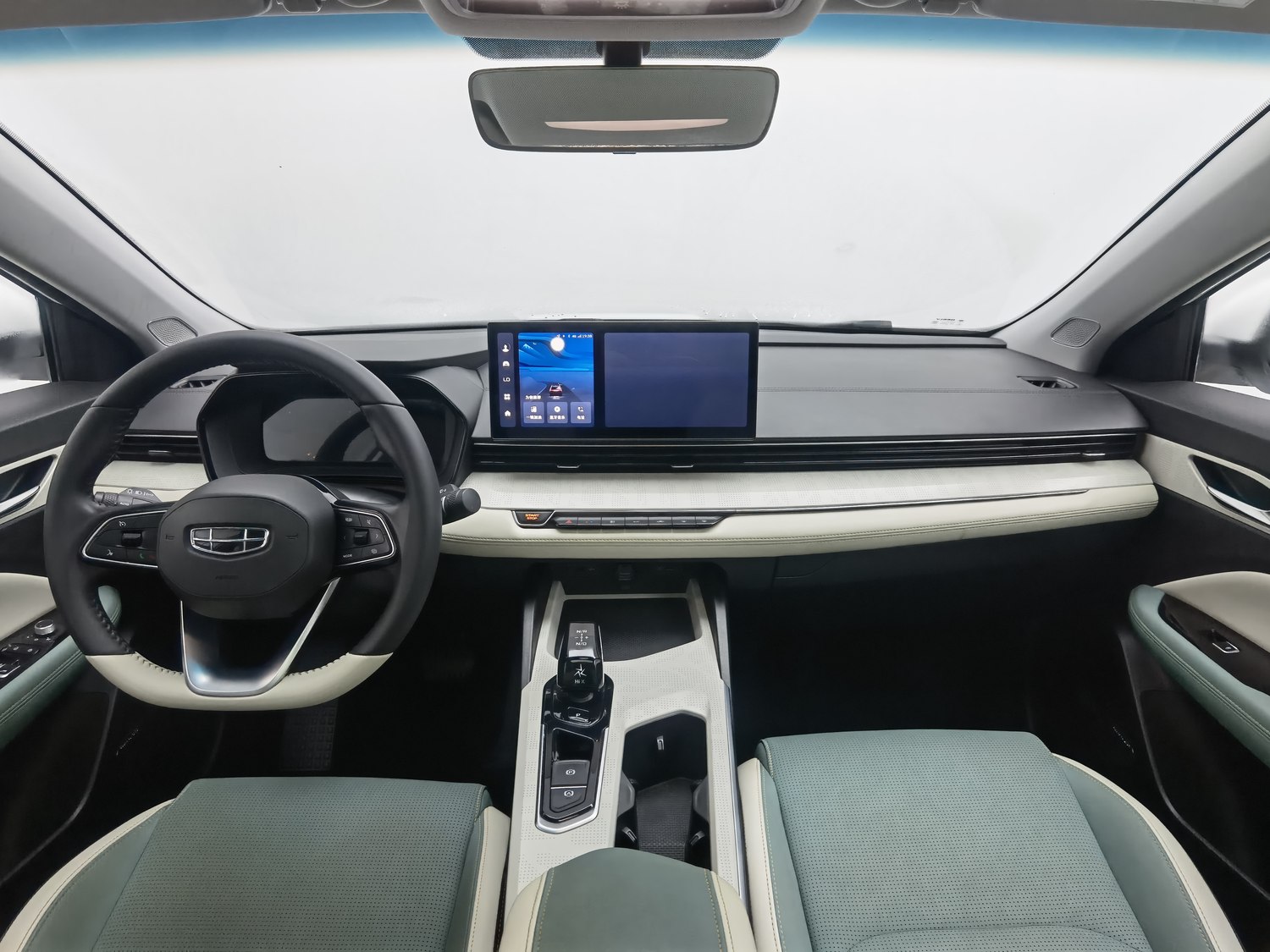 Used Geely Emgrand L HiP 2022 1.5 AT