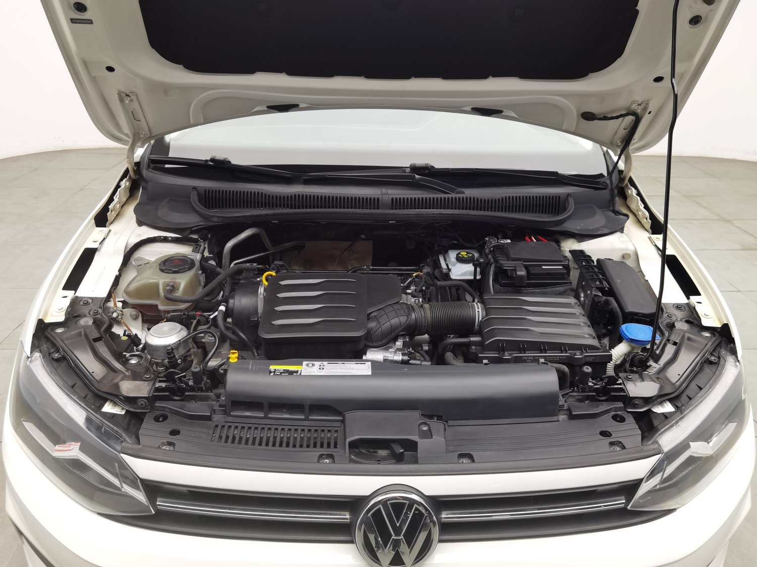 Used Volkswagen Polo 2019 1.5 AT
