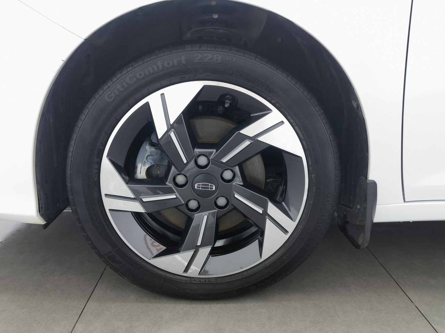 Used Geely Emgrand L HiP 2022 1.5 AT