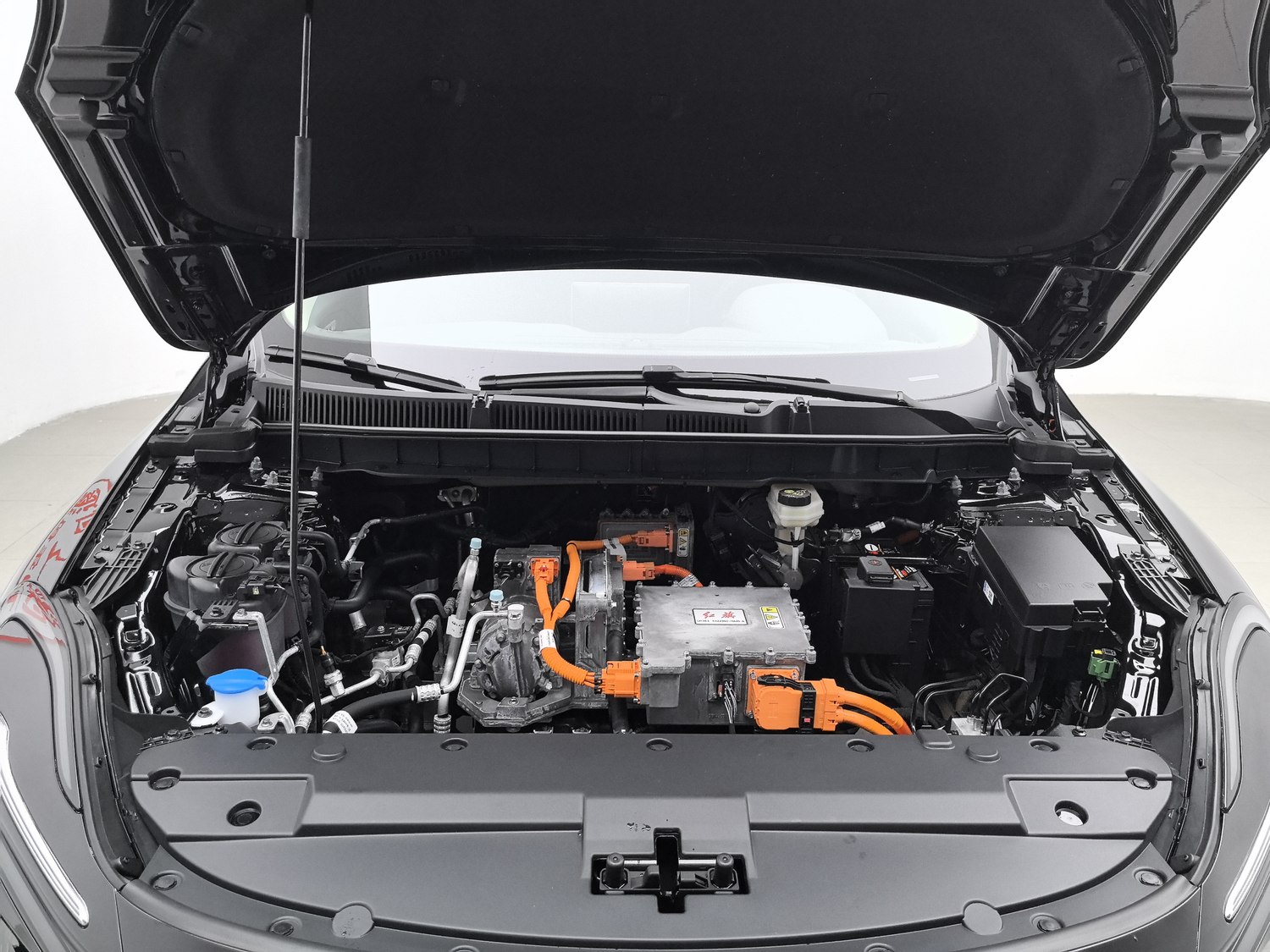 Used Hongqi E-QM5 2024