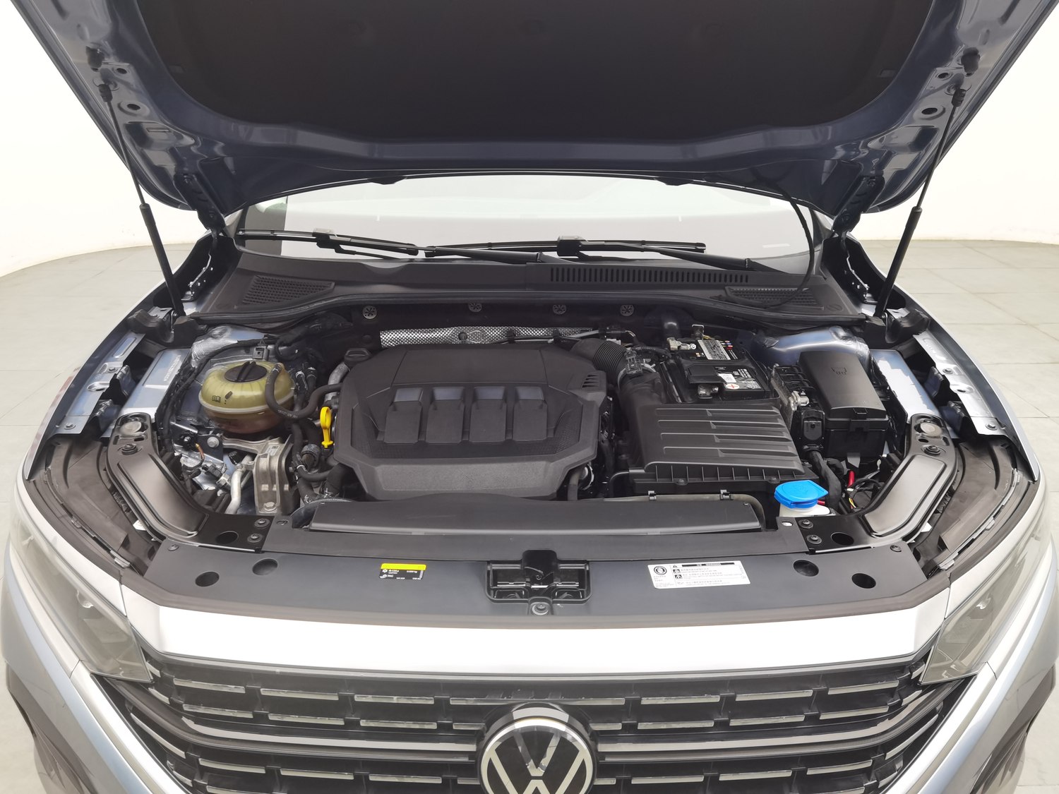 Used Volkswagen Passat 2022 2.0 AT