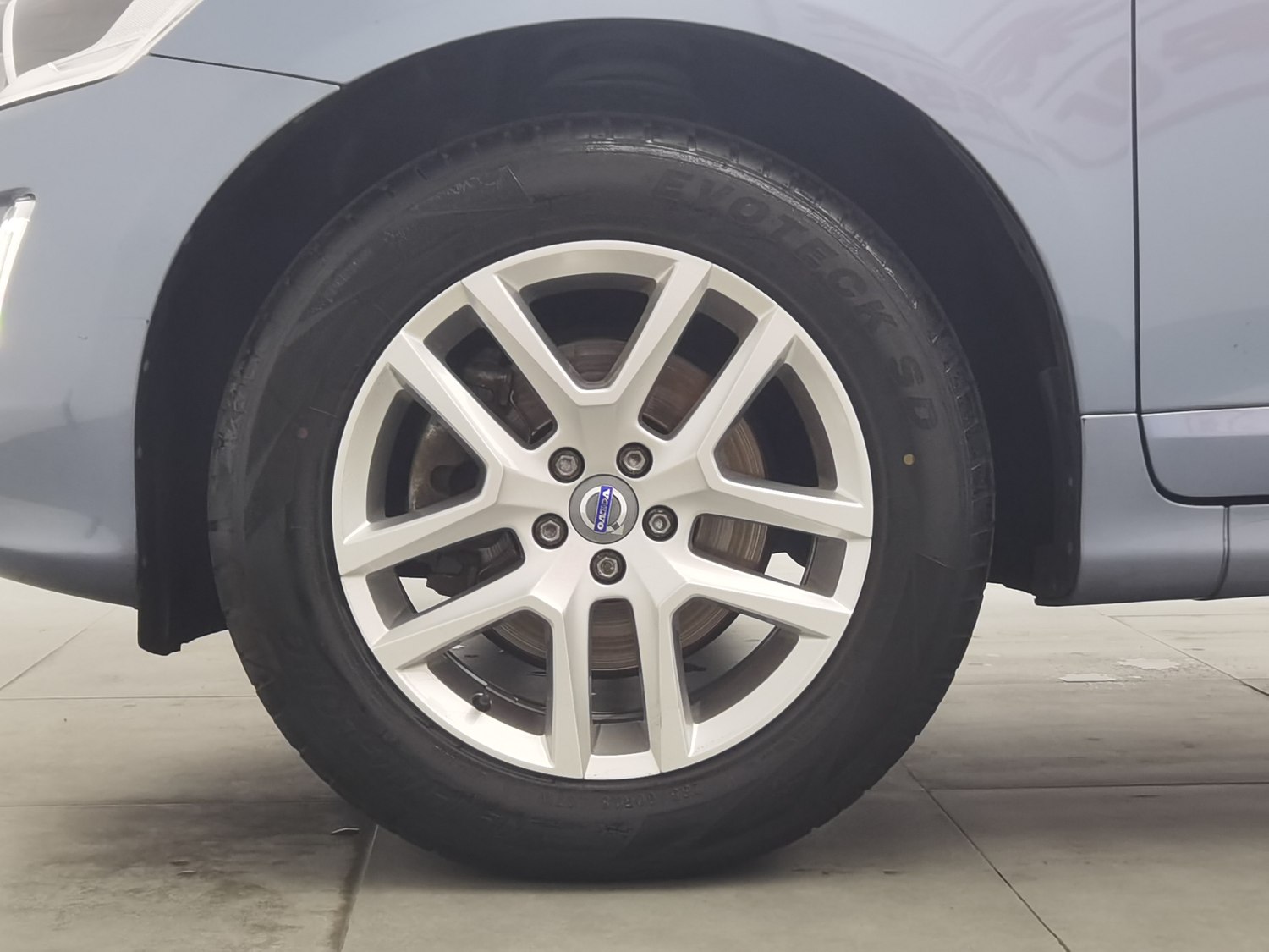 Used Volvo XC60 2017 2.0 AT