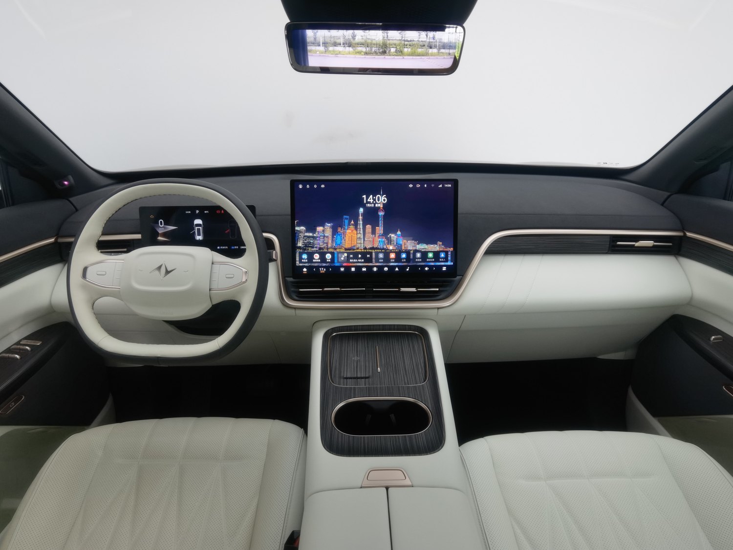 Used Dongfeng eπ 008 2025 1.5 AT