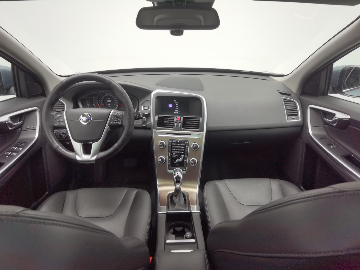 Used Volvo XC60 2017 2.0 AT