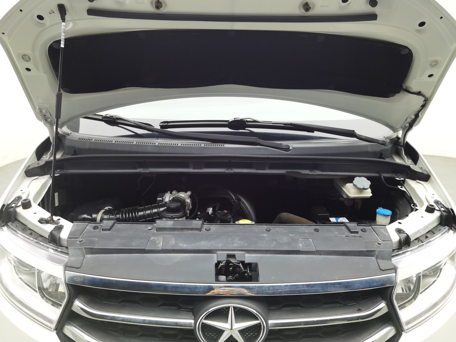 Used JAC Refine M3 2016 1.6 MT