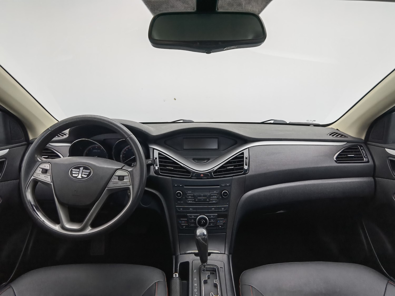 Used Bestune B70 2014 2.0 AT