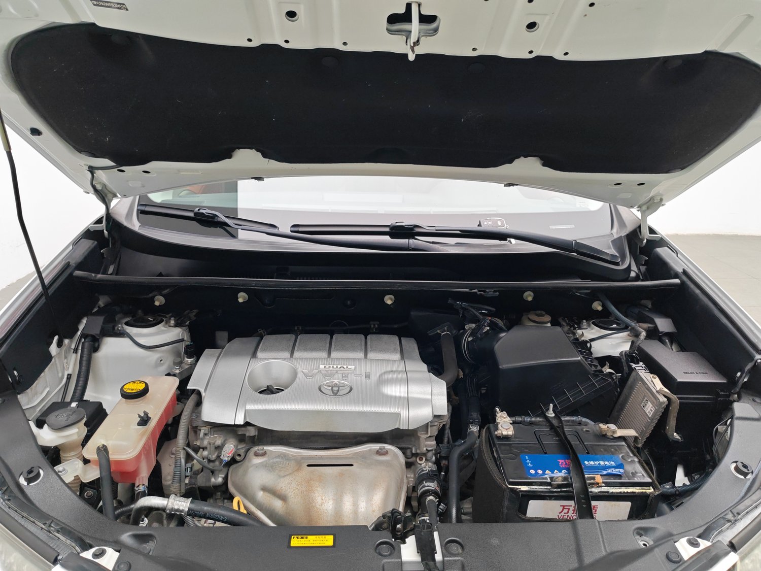Used Toyota RAV4 2013 2.5 AT