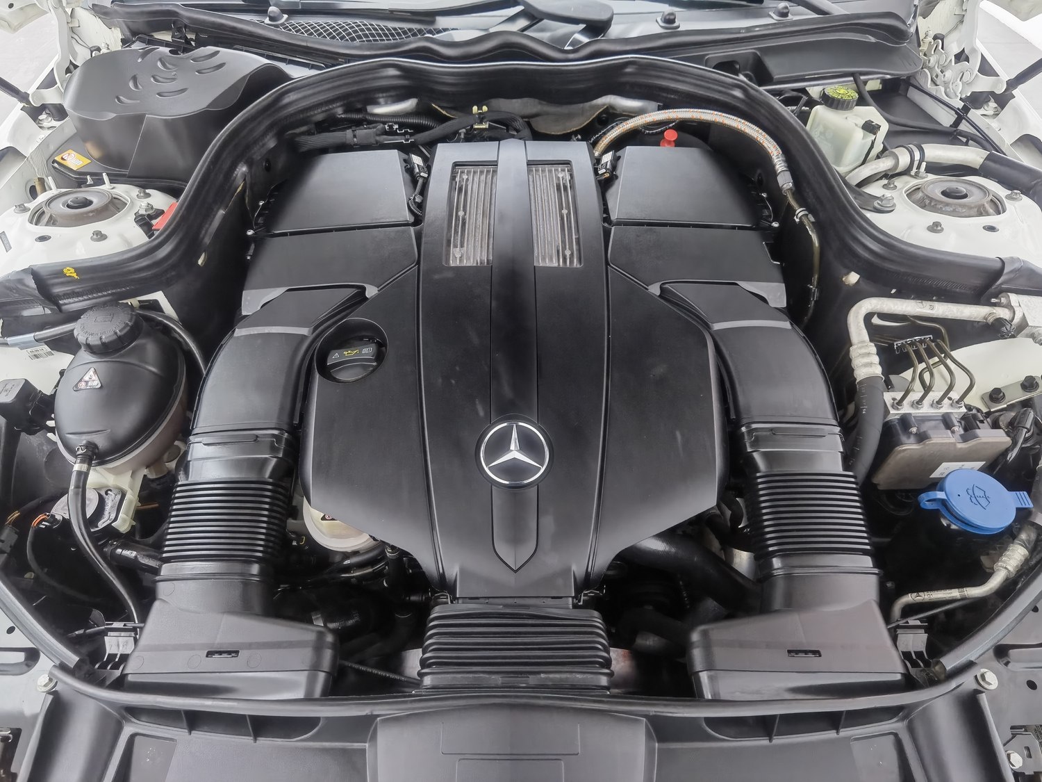Used Mercedes-Benz E-Class 2015 3.0 AT