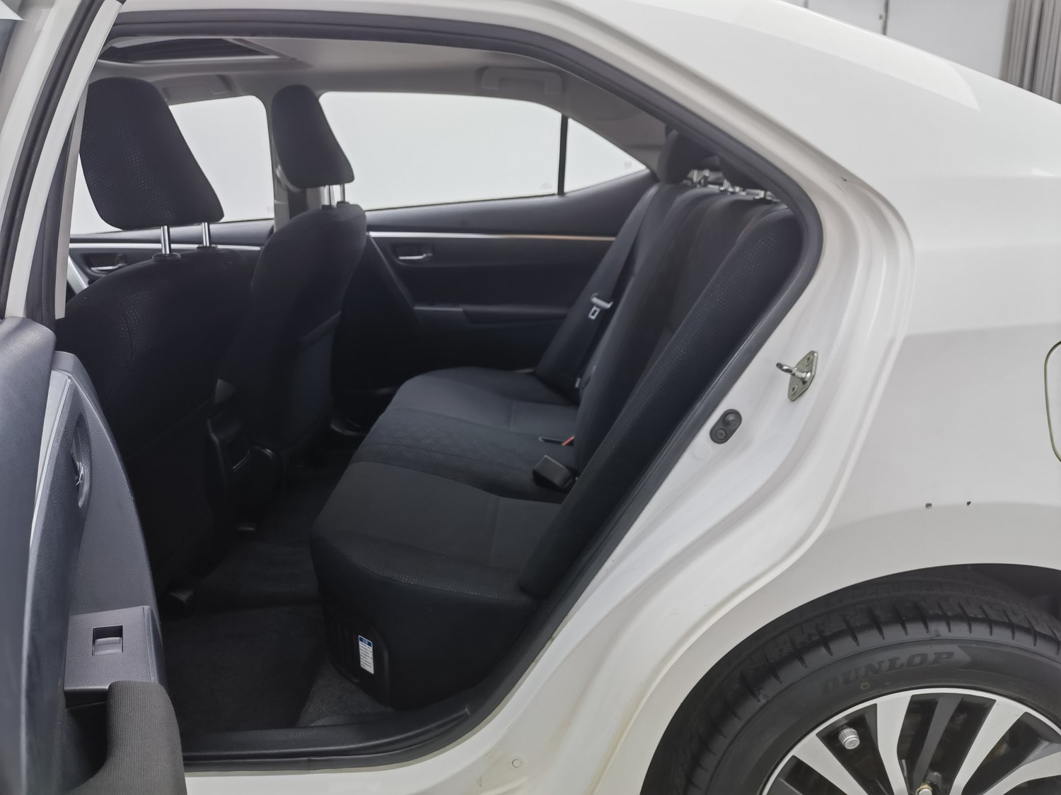 Used Toyota Corolla 2017 1.8 AT
