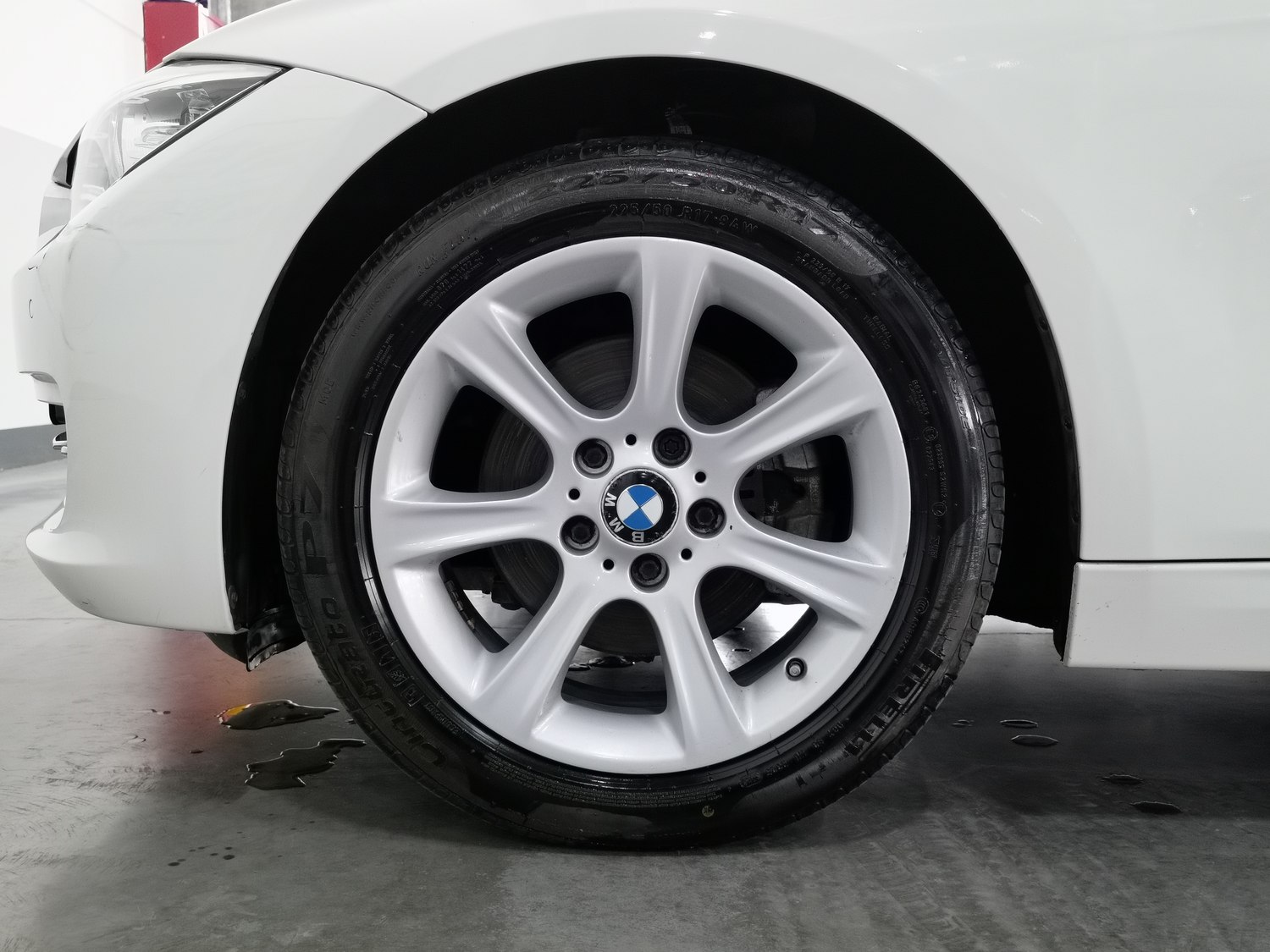 Used BMW THE3 2014 2.0 AT