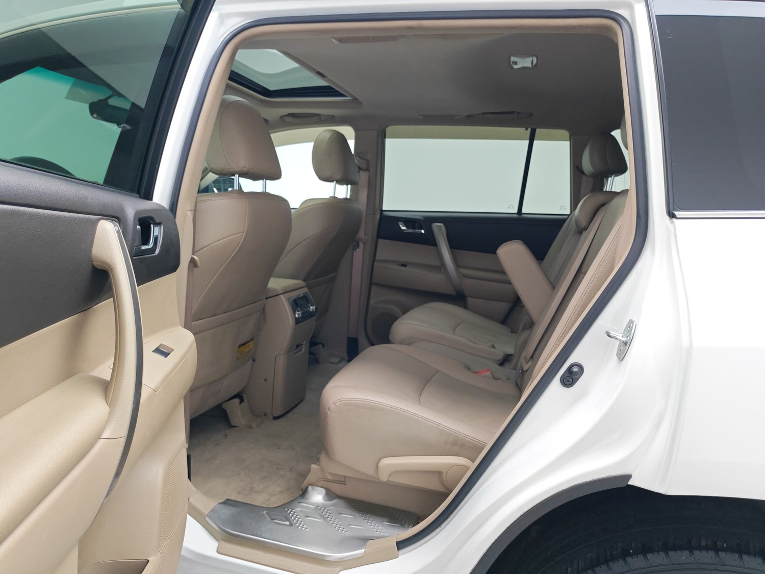 Used Toyota Highlander 2012 2.7 AT