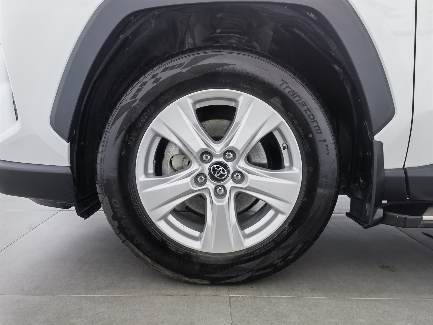 Used Toyota RAV4 2021 2.0 AT
