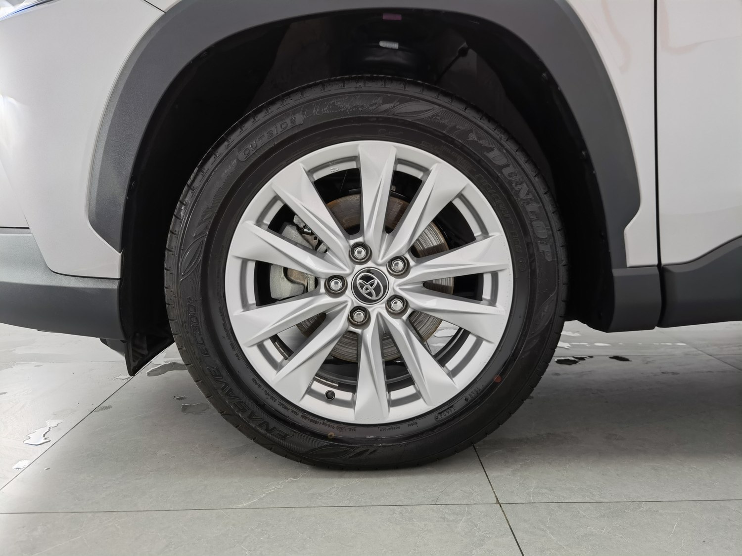 Used Toyota Corolla Cross 2024 2.0 AT