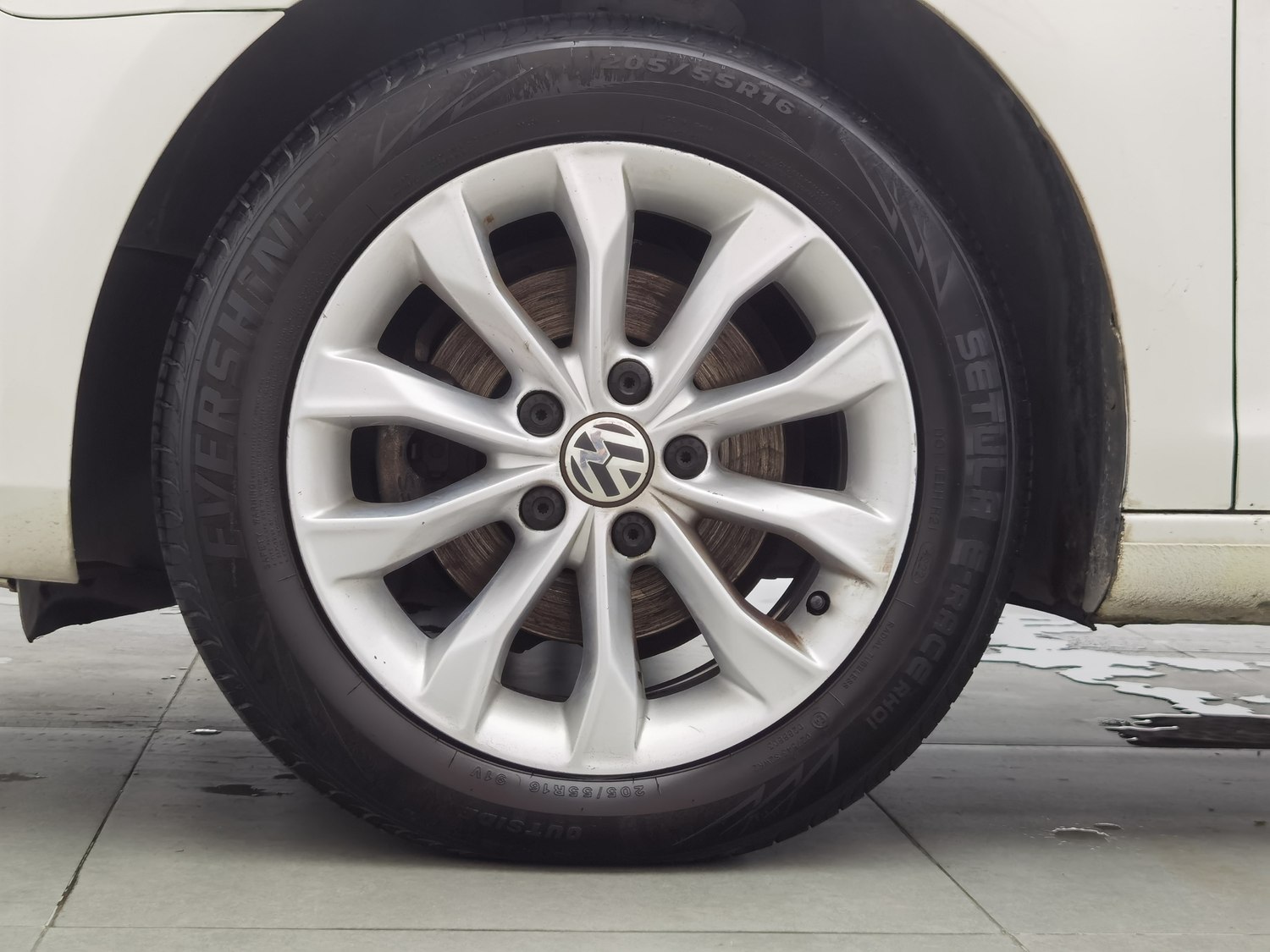 Used Volkswagen Golf 2012 1.6 MT