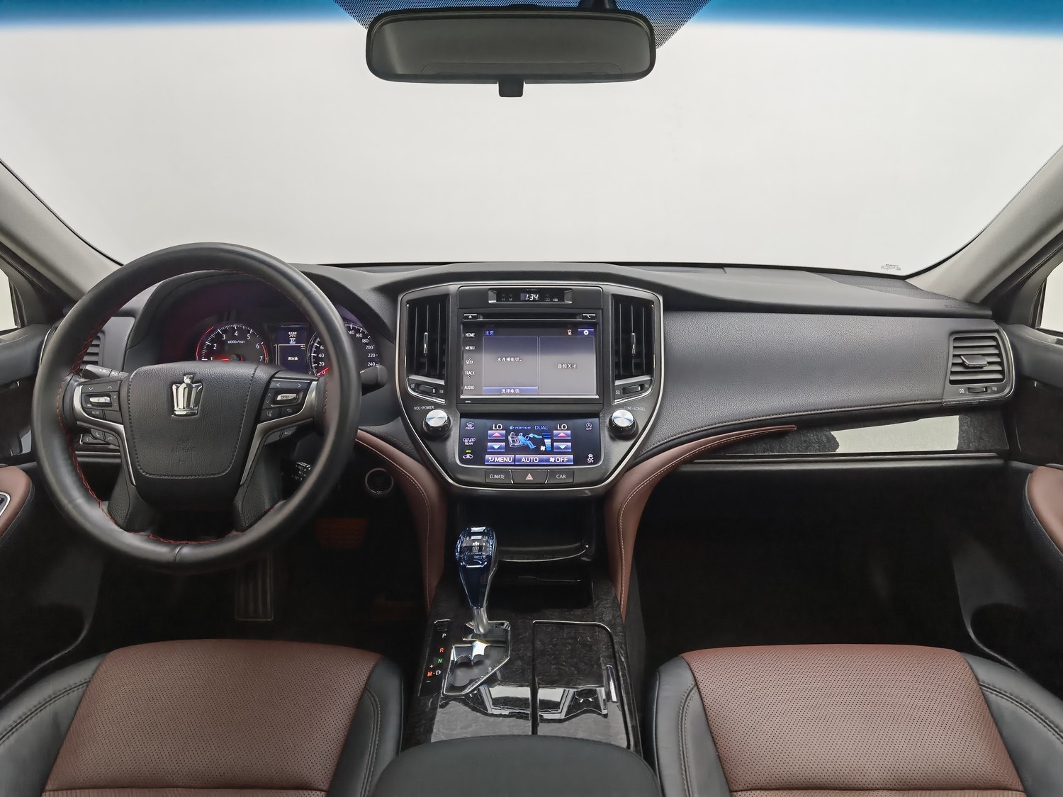 Used Toyota Crown 2018 2.0 AT