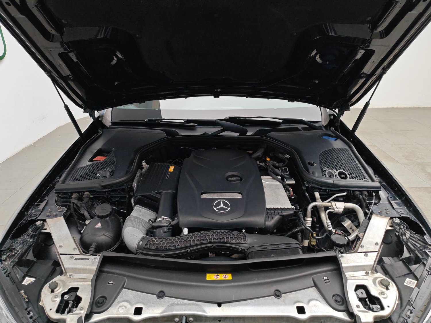 Used Mercedes-Benz E-Class 2017 2.0 AT