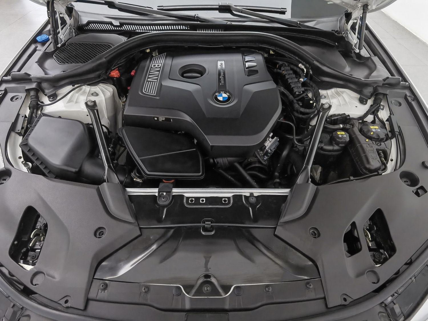Used BMW THE5 2018 2.0 AT
