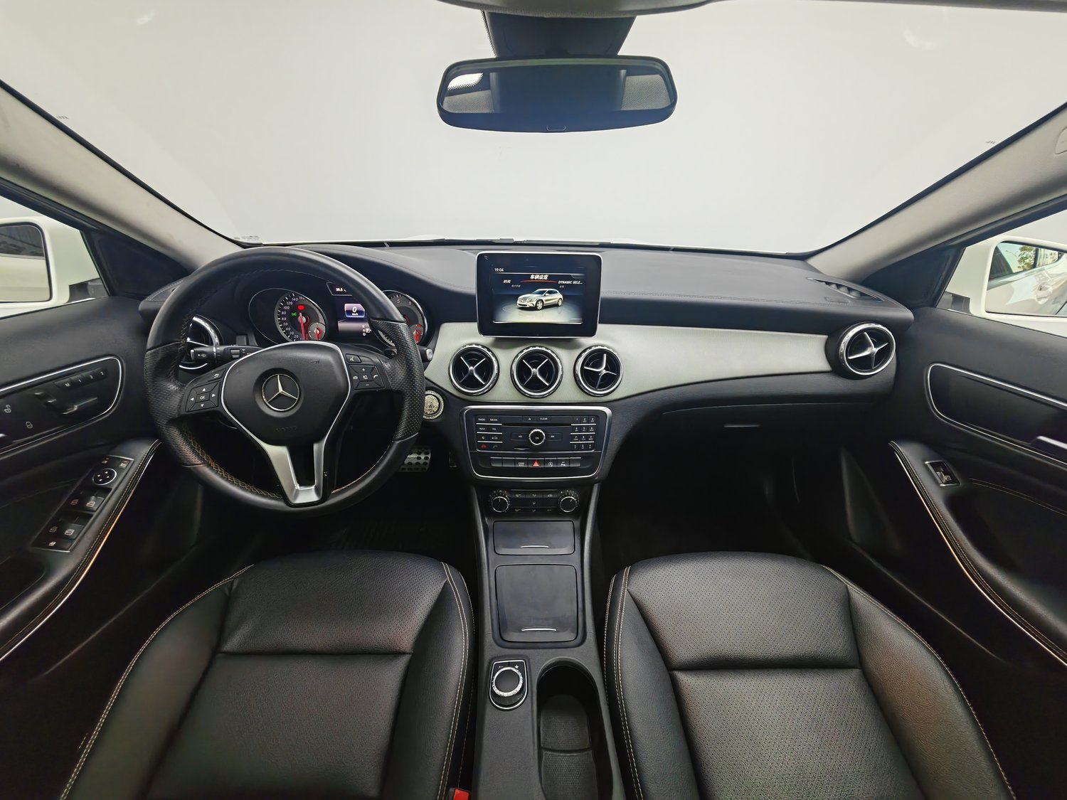 Used Mercedes-Benz GLA 2016 1.6 AT