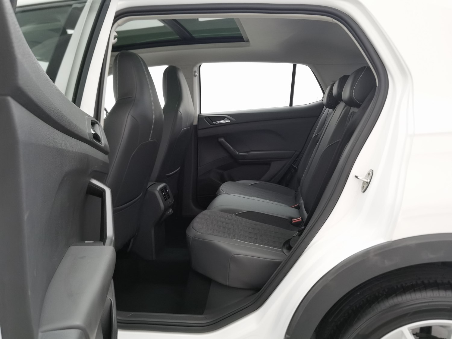 Used Volkswagen T-Cross 2022 1.4 AT