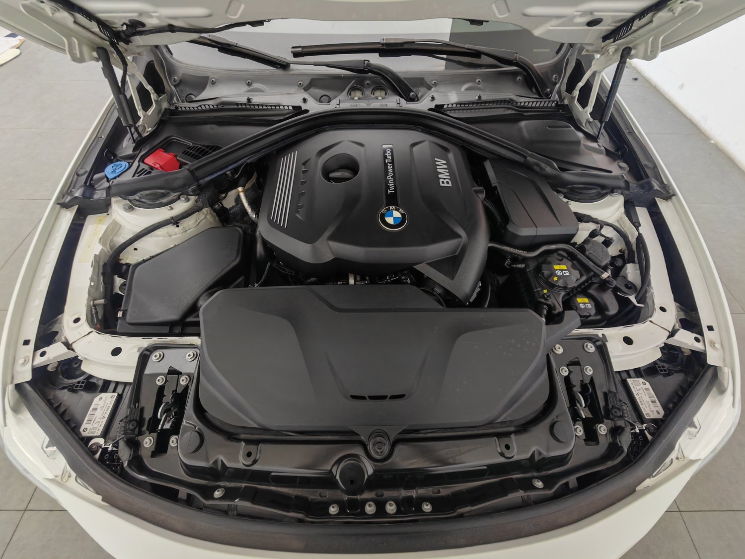 Used BMW THE3 2018 2.0 AT