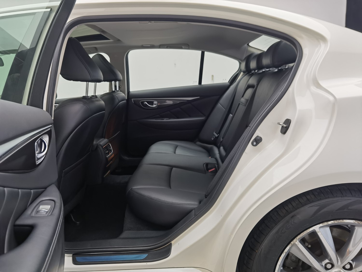Used Infiniti Q50L 2018 2.0 AT