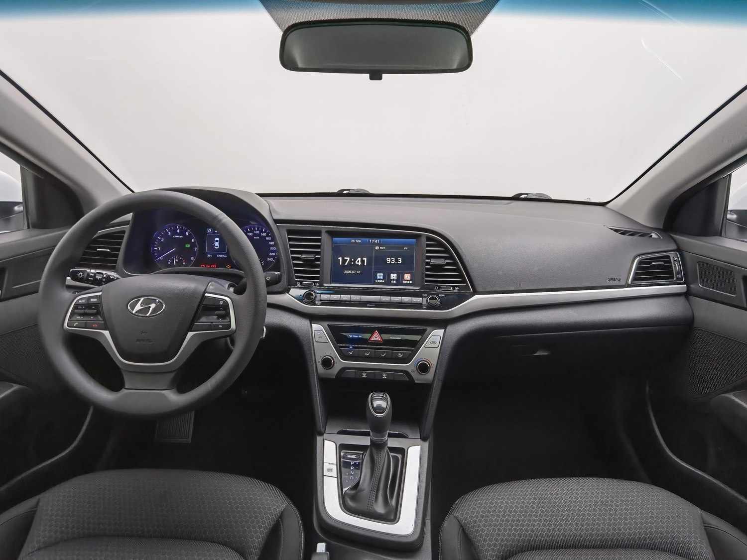 Used Hyundai Elantra 2016 1.6 AT