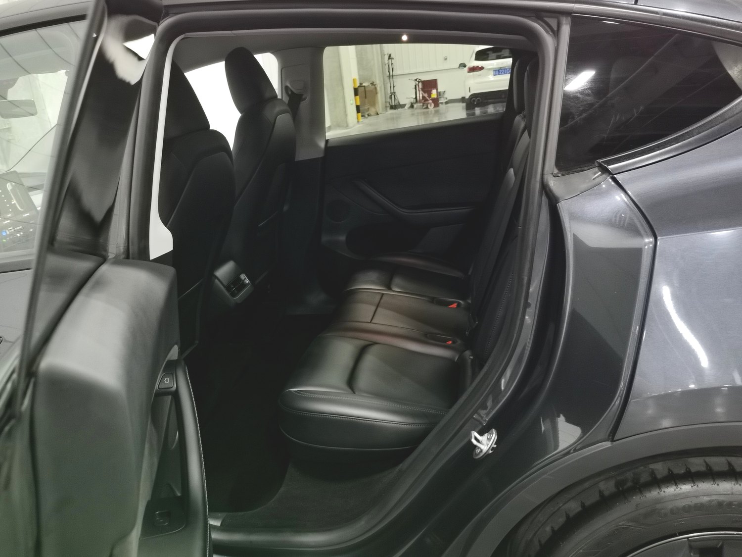 Used Tesla Model Y 2024