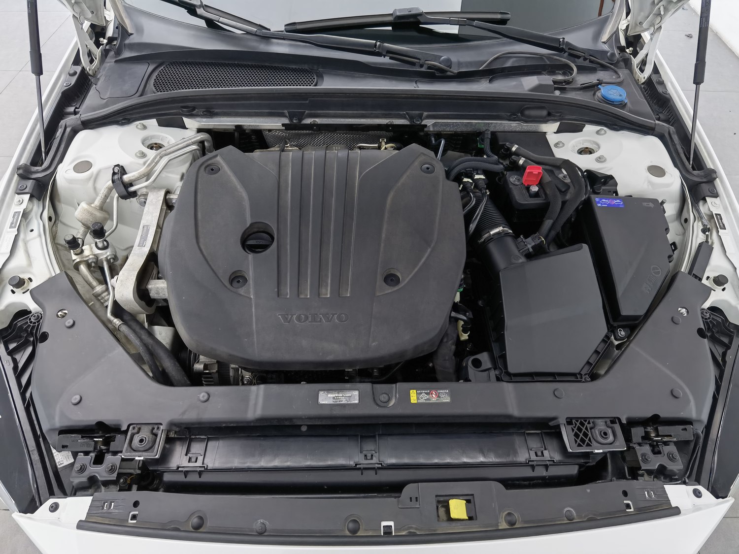 Used Volvo S60 2022 2.0 AT