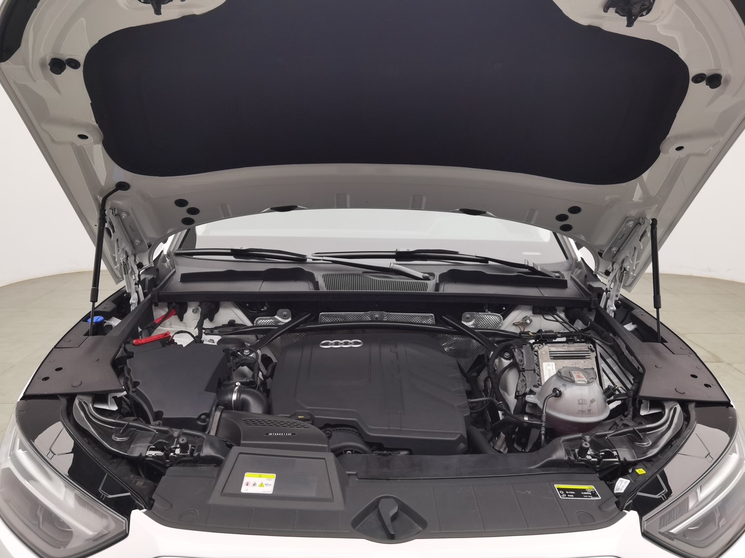 Used Audi Q5L 2024 2.0 AT