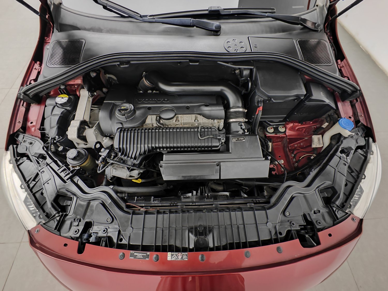 Used Volvo S60 2015 2.0 AT
