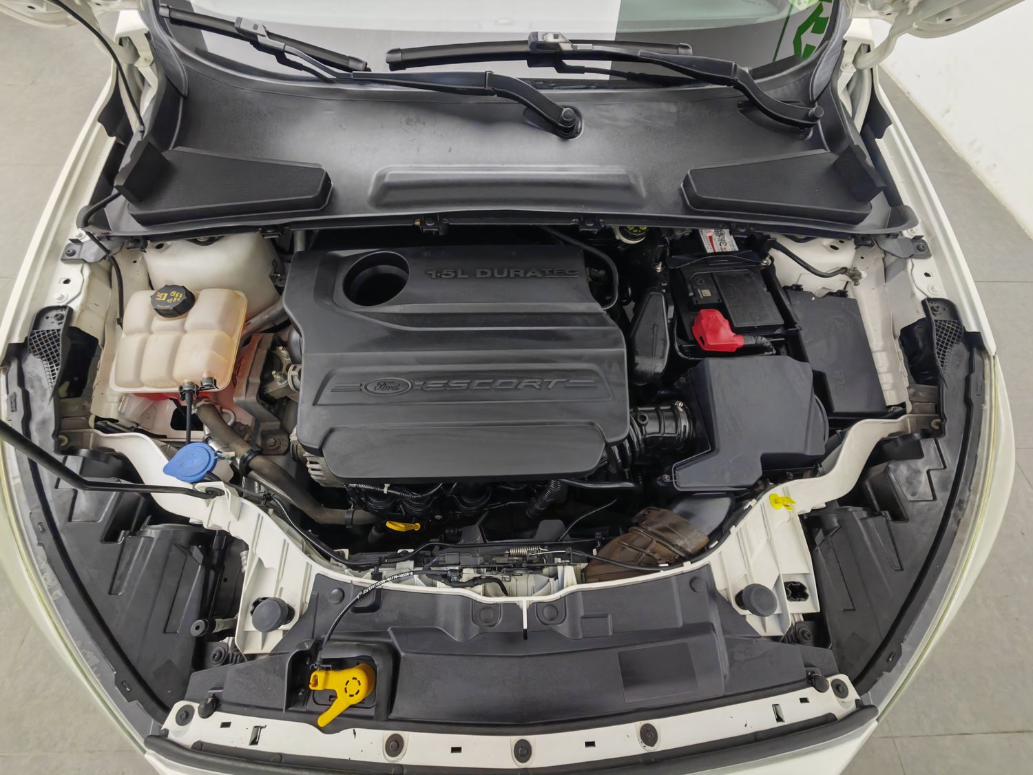 Used Ford Escort 2015 1.5 AT