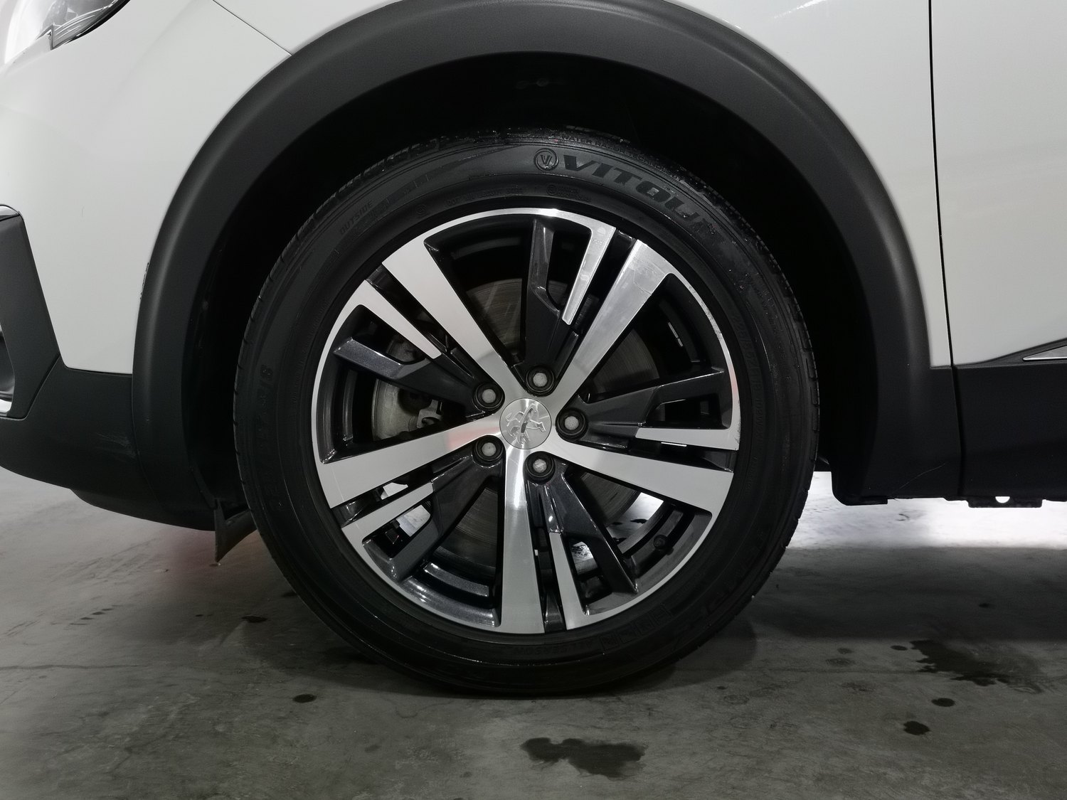 Used Peugeot 5008 2019 1.6 AT