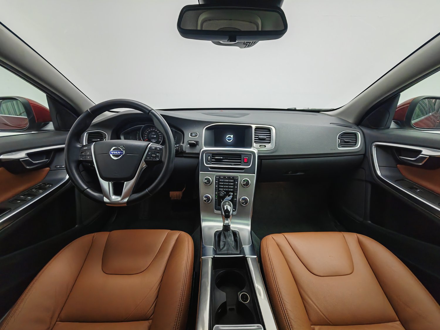 Used Volvo S60 2015 2.0 AT