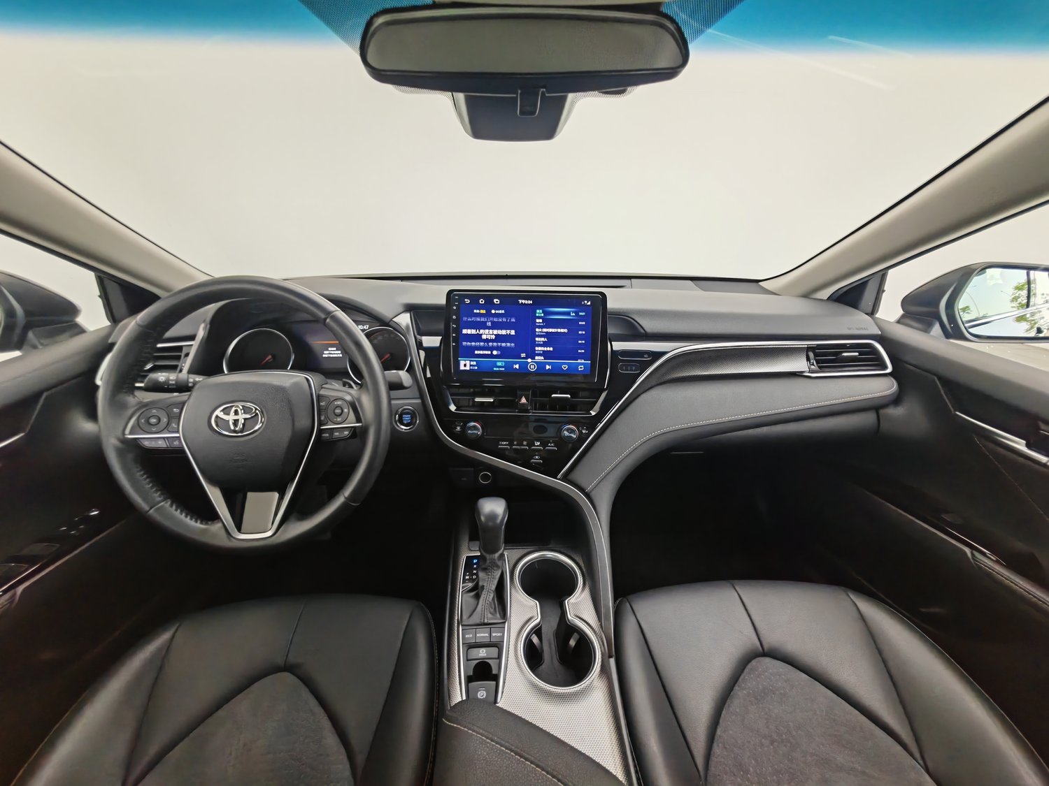 Used Toyota Camry 2021 2.0 AT