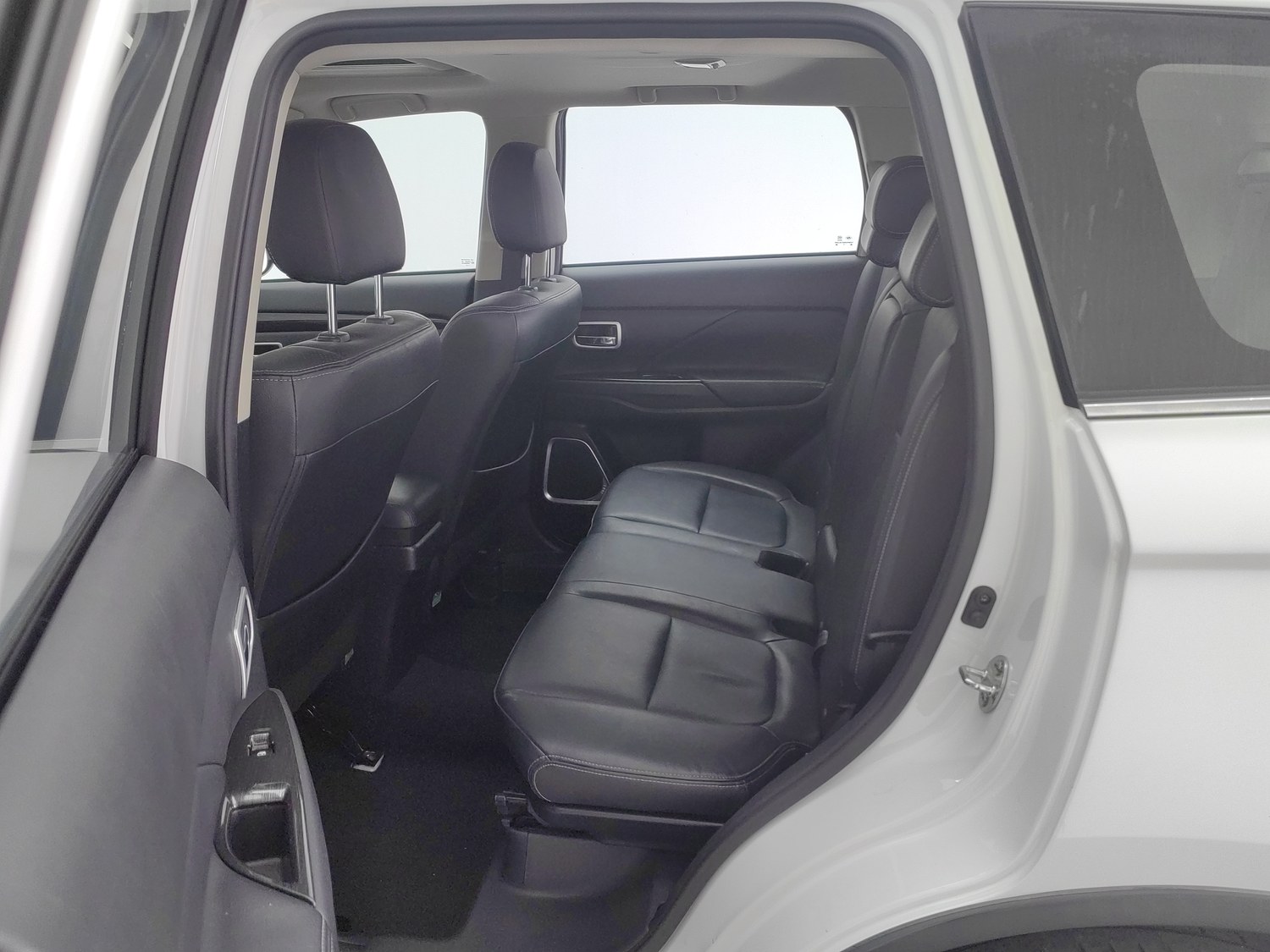 Used Mitsubishi Outlander 2016 2.4 AT
