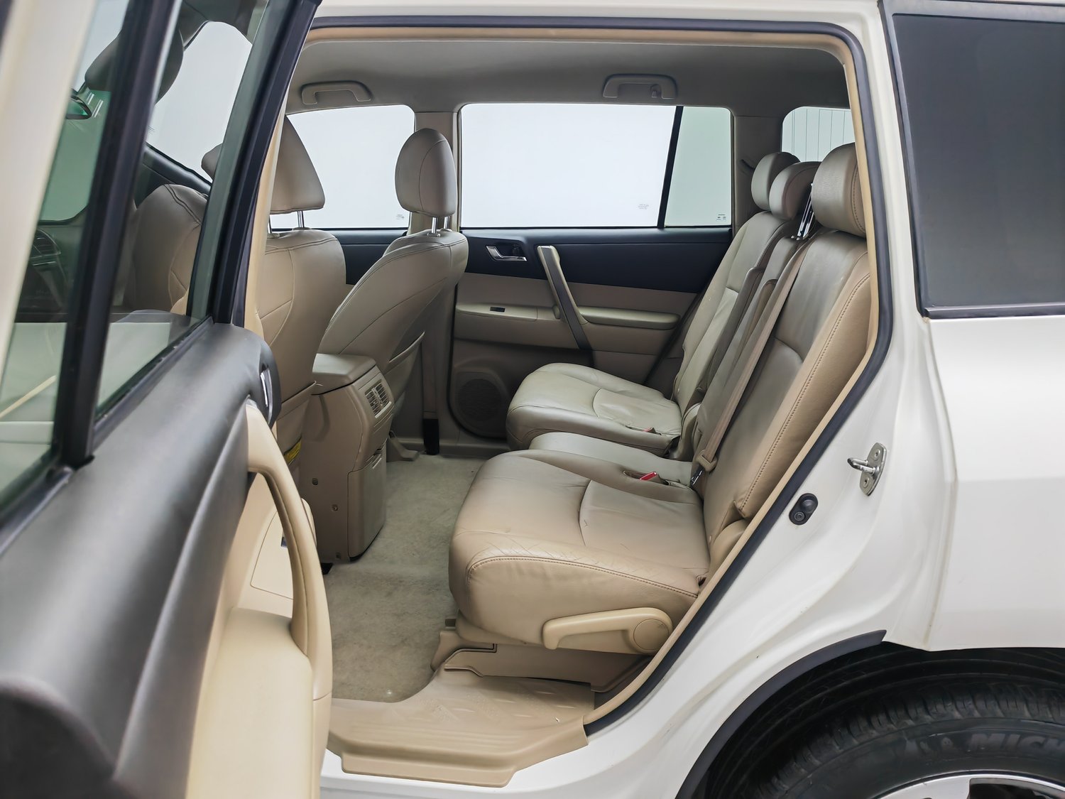 Used Toyota Highlander 2009 2.7 AT