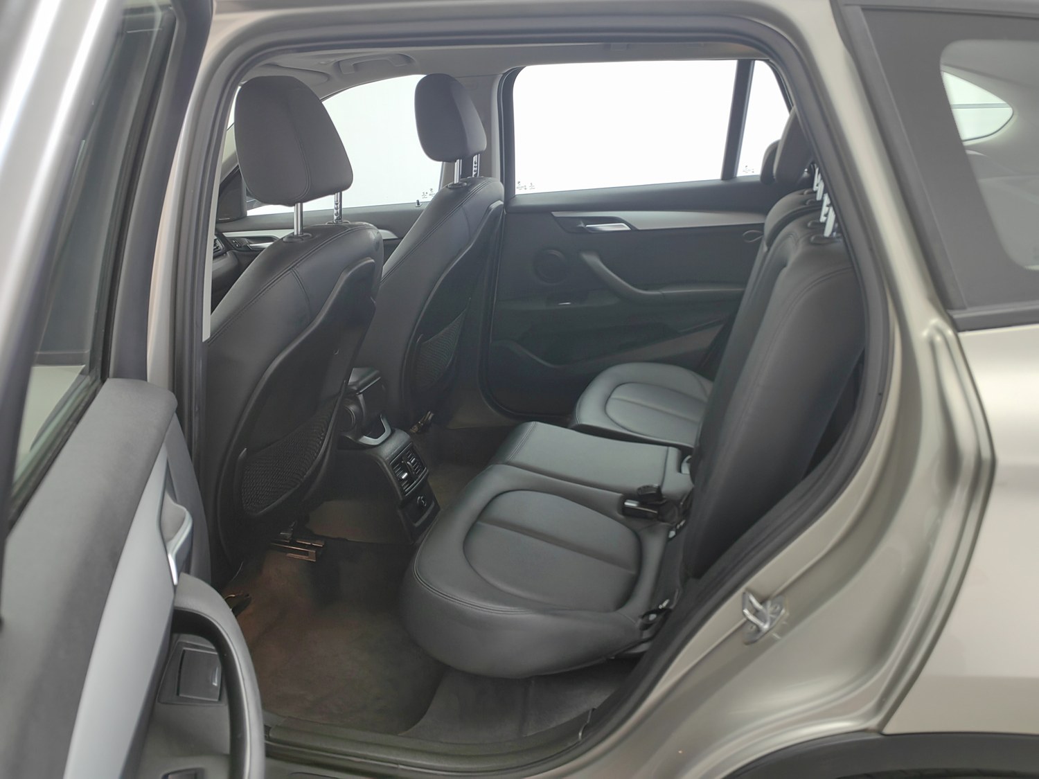 Used BMW X1 2016 1.5 AT