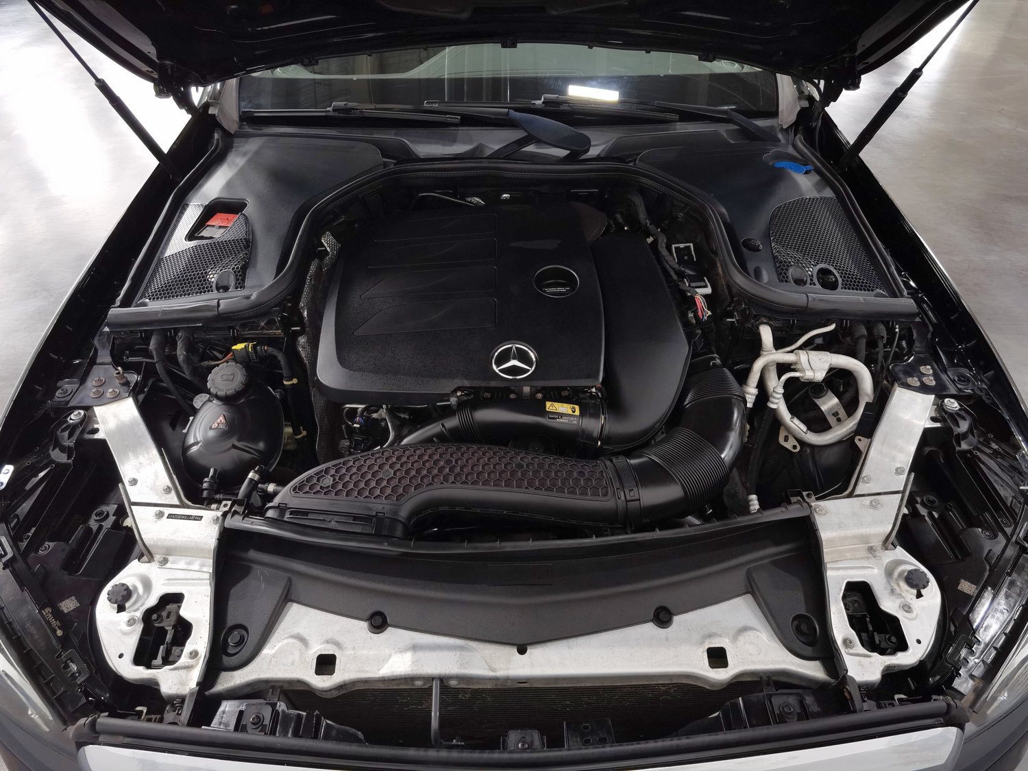 Used Mercedes-Benz E-Class 2020 2.0 AT