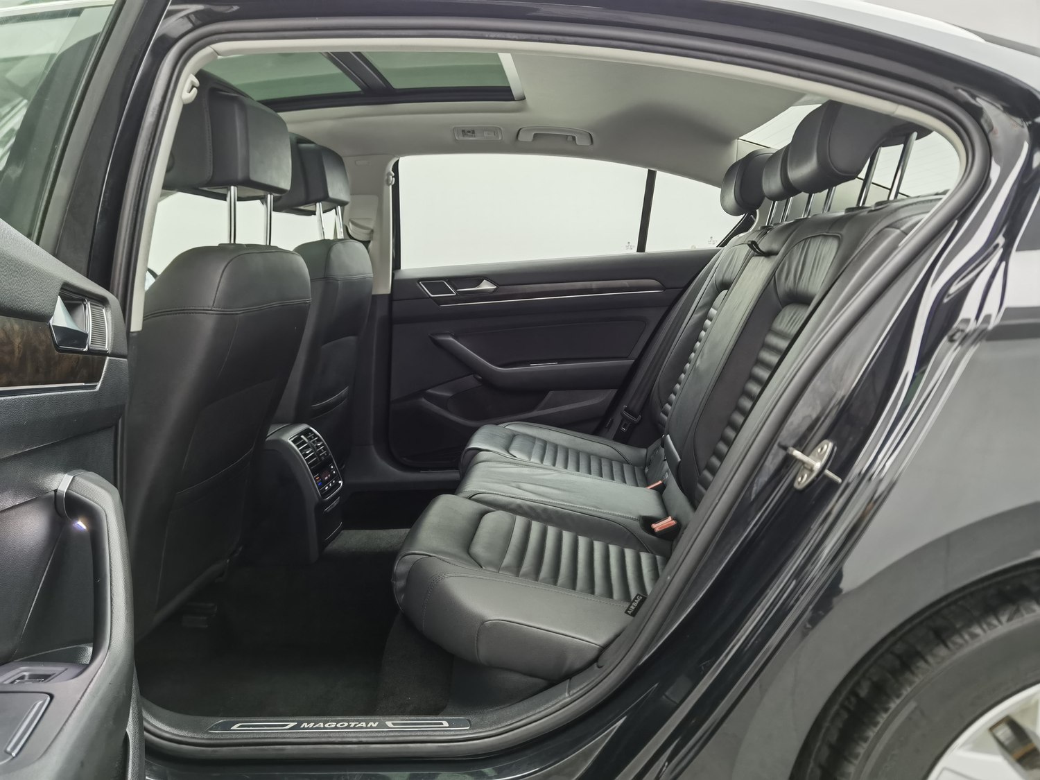 Used Volkswagen Magotan 2019 2.0 AT
