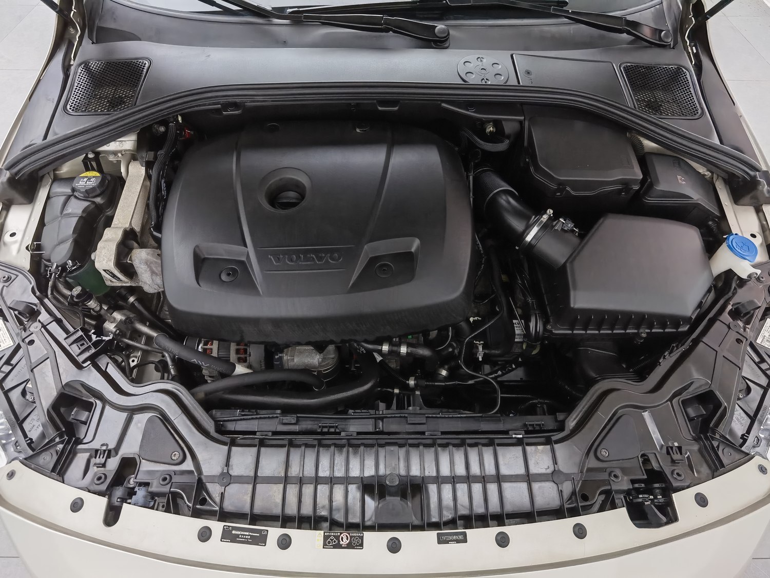 Used Volvo S60 2017 1.5 AT